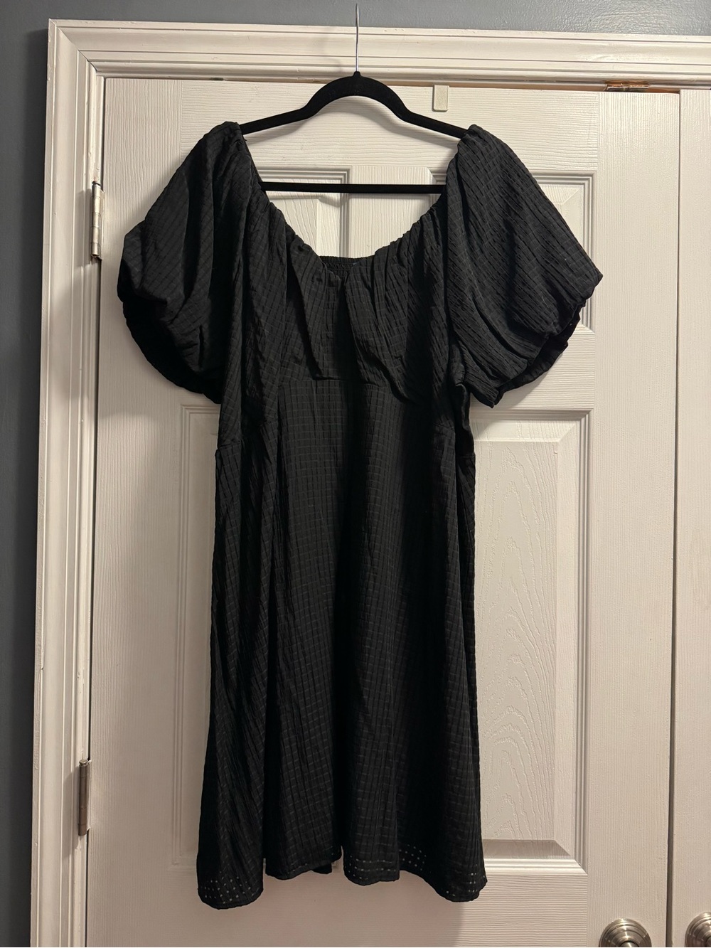 Old Navy XL Black Mini Dress with Puff Sleeves